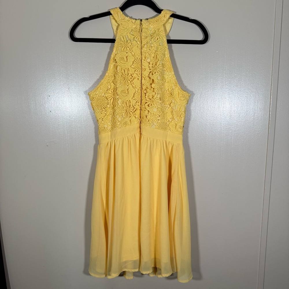 Lulus Lover’s Game Lace Halter Skater Mini Dress Light Yellow Size Small - Picture 3 of 9